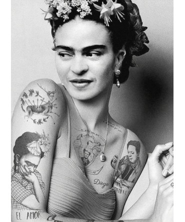 Yabancı Karakterler 3 - Ahşap Retro Tablo